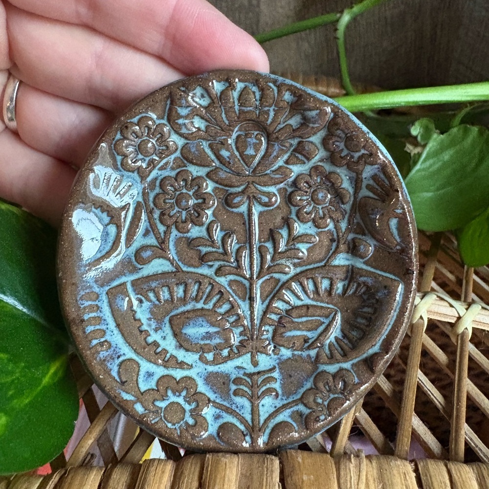 Handcrafted Floral Brown and Blue Ceramic spoon rest